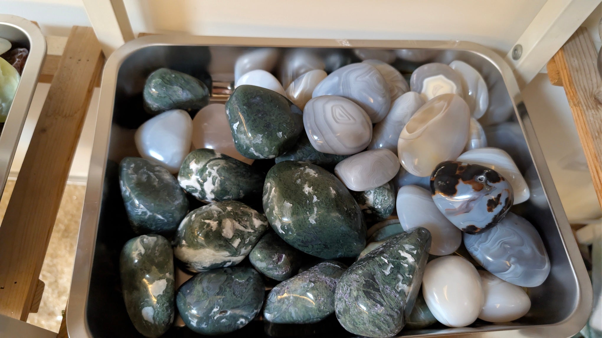 水草玛瑙手握石