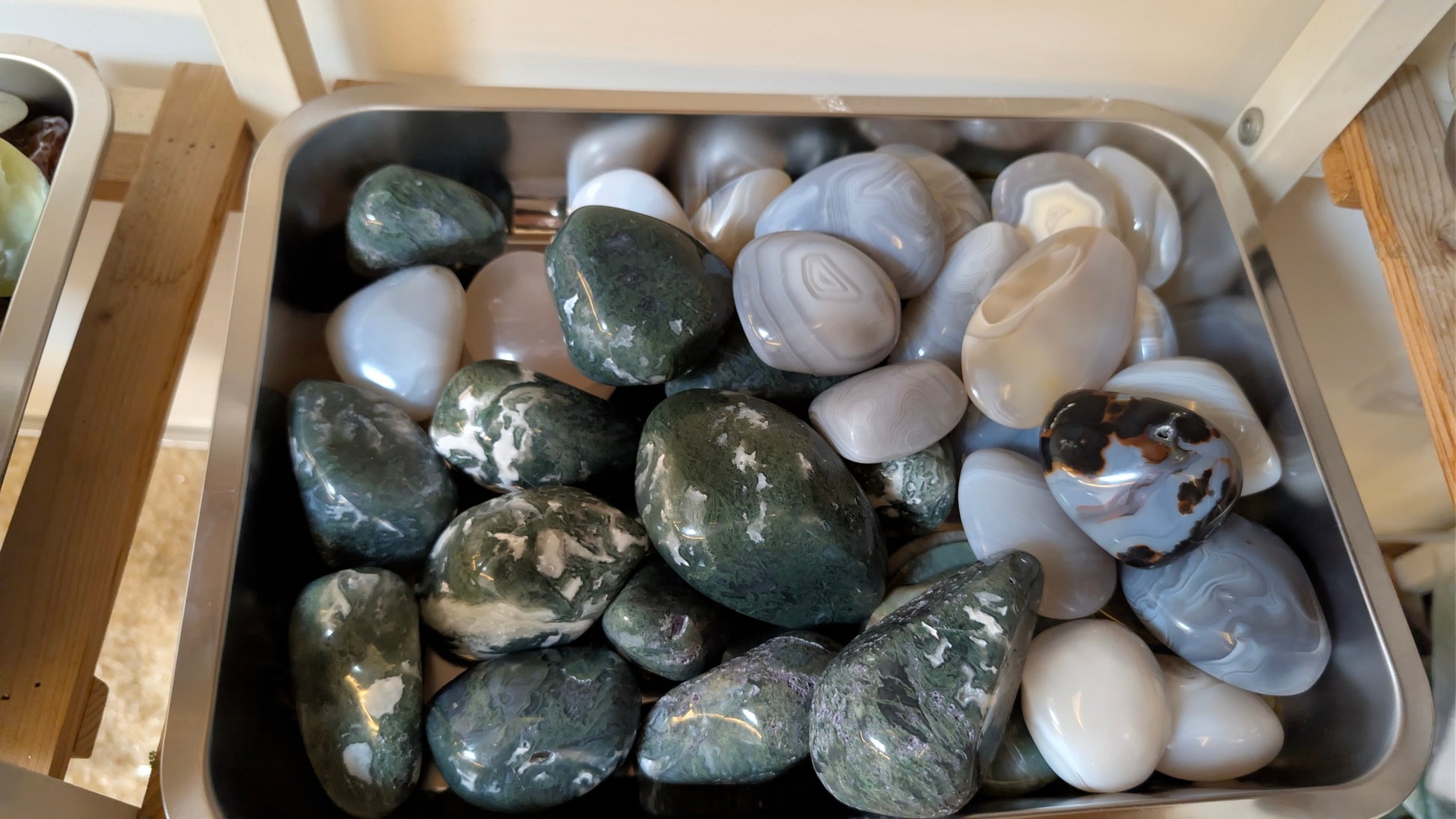 水草玛瑙手握石